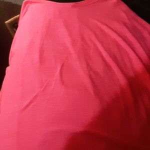 Im selling a  athletic shirt